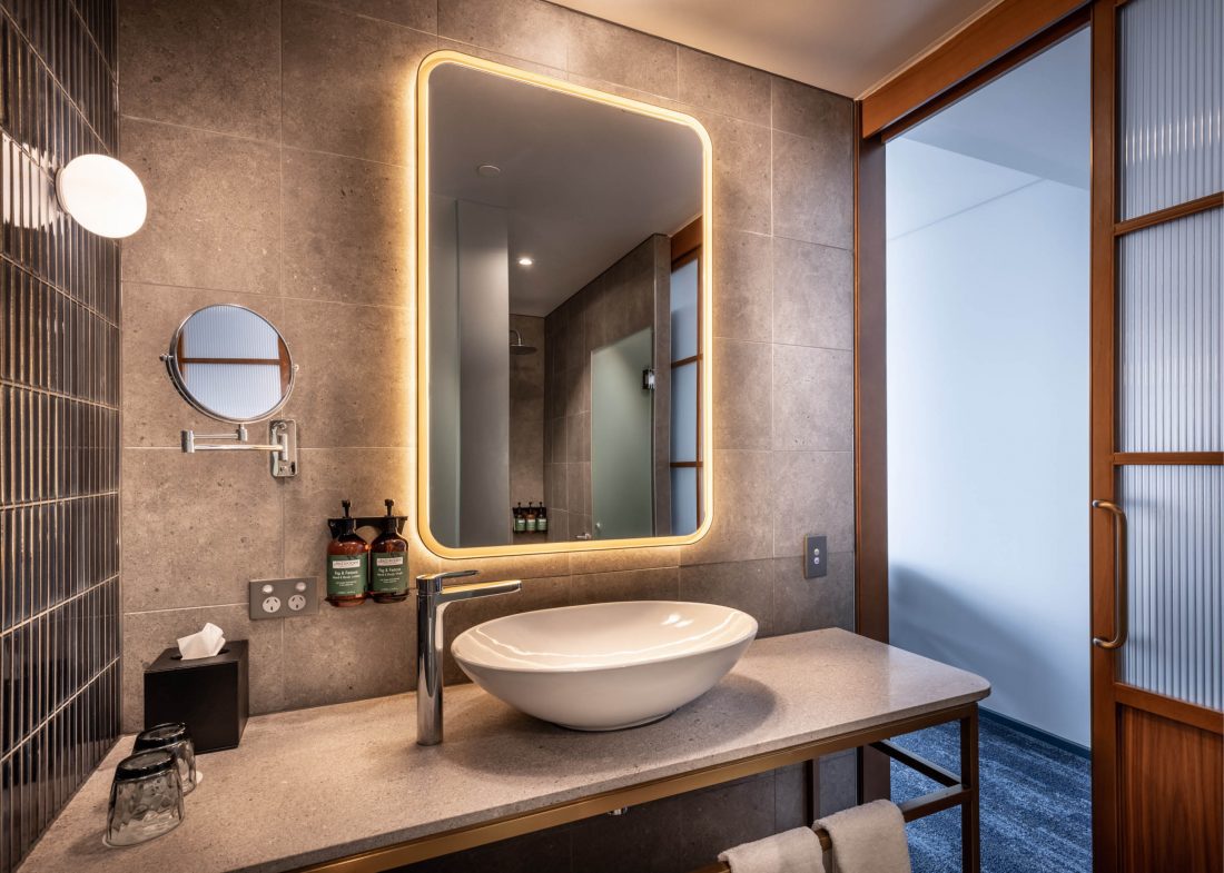 Voco-HIE Hotel | Icon Construction Group